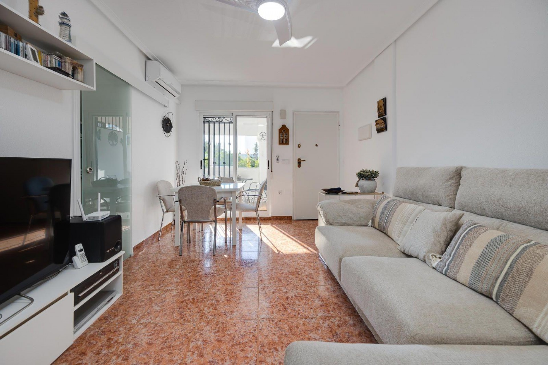 Resale - Bungalow -
Orihuela Costa - Los Altos