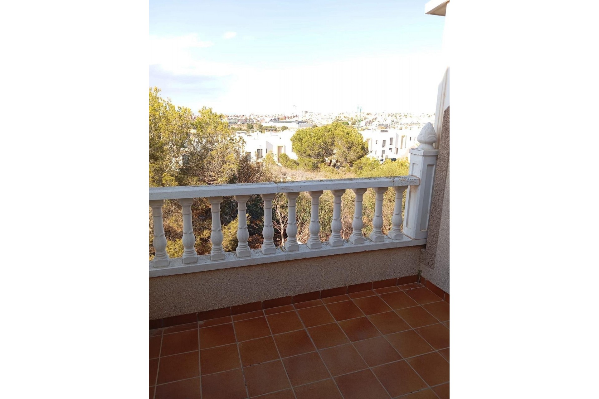 Resale - Bungalow -
Orihuela Costa - PAU 26