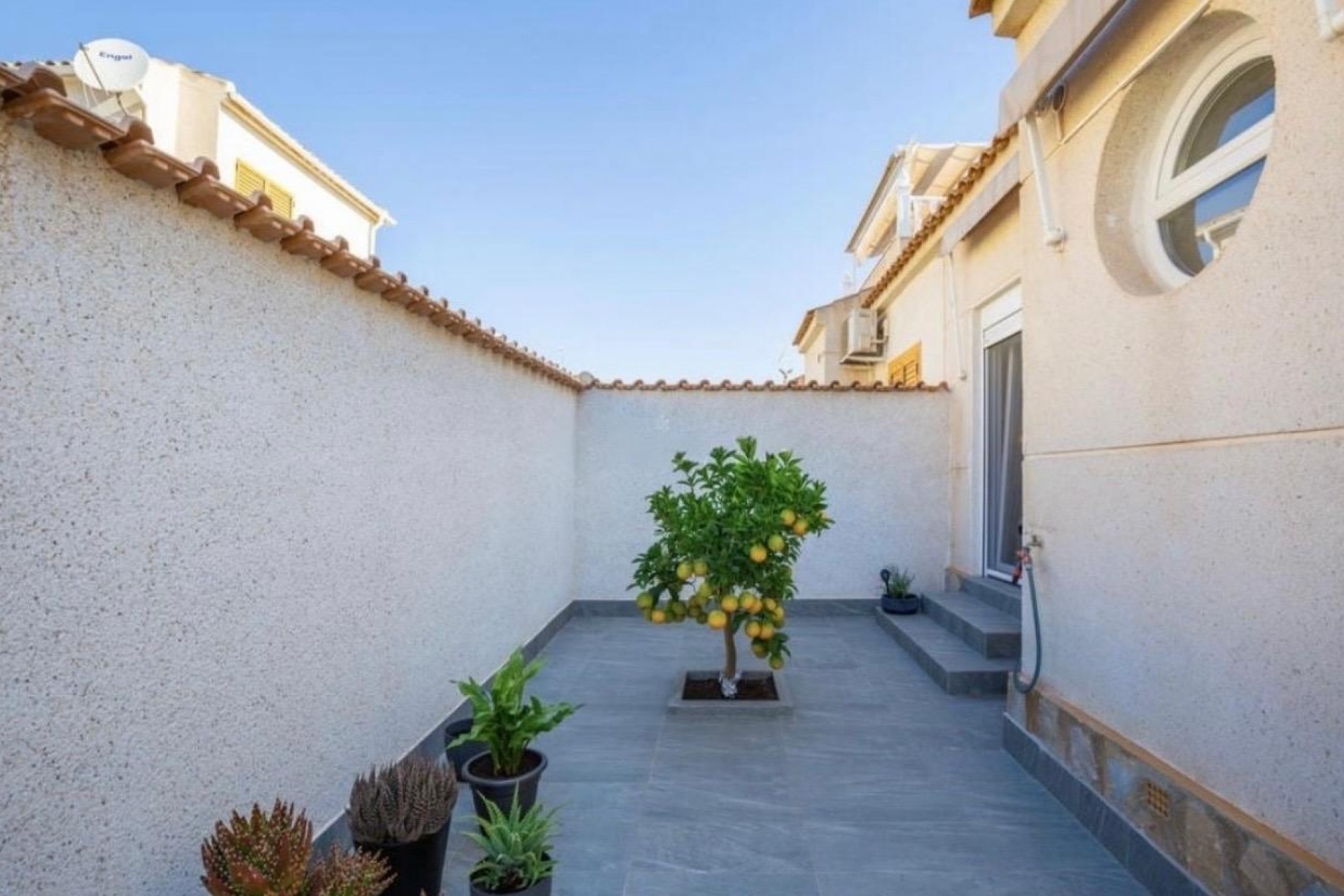 Resale - Bungalow -
Orihuela Costa - Playa Flamenca Norte