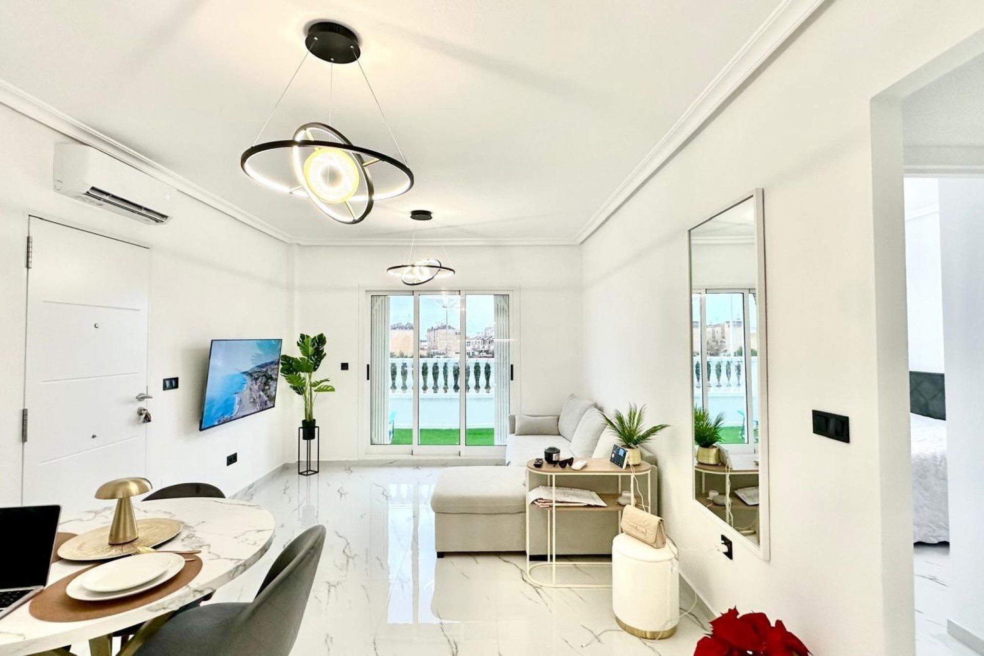 Resale - Bungalow -
Orihuela Costa - Playa Flamenca Norte