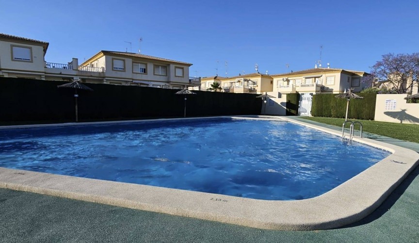 Resale - Bungalow -
Orihuela Costa - Playa Flamenca
