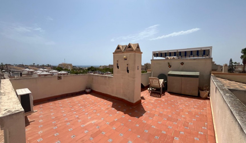 Resale - Bungalow -
Orihuela Costa - Punta Prima