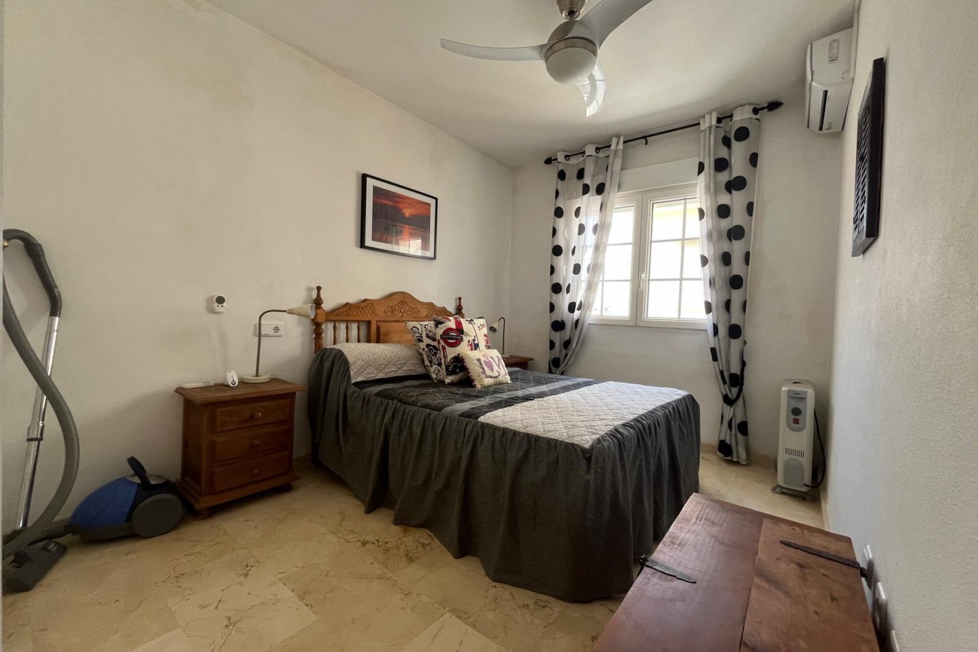 Resale - Bungalow -
Orihuela Costa - Punta Prima