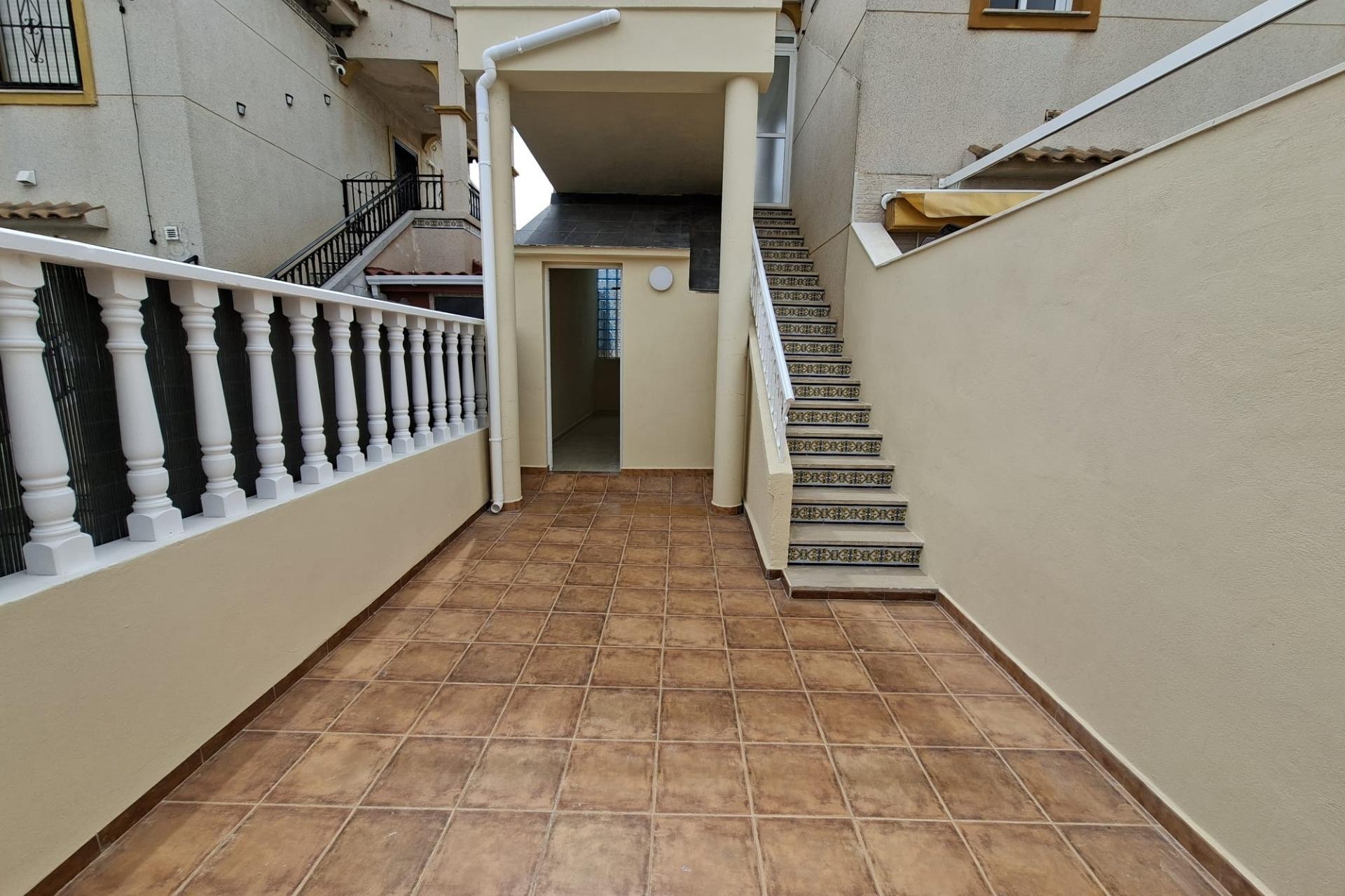 Resale - Bungalow -
Orihuela Costa - Punta Prima