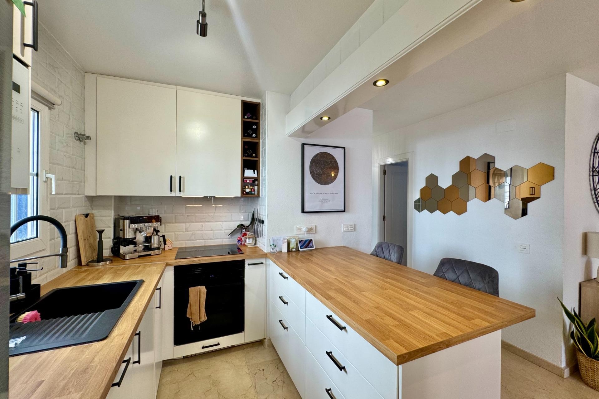 Resale - Bungalow -
Orihuela Costa - Villamartín-las Filipinas