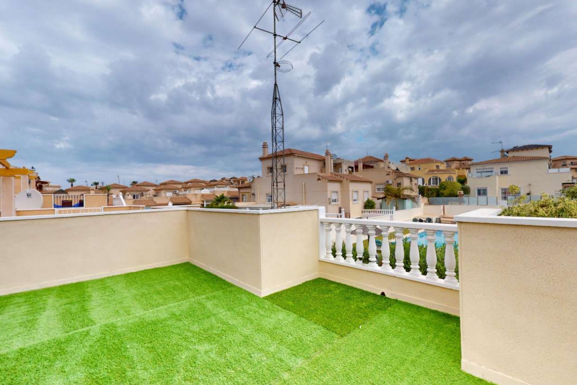 Resale - Bungalow -
Orihuela - Inland