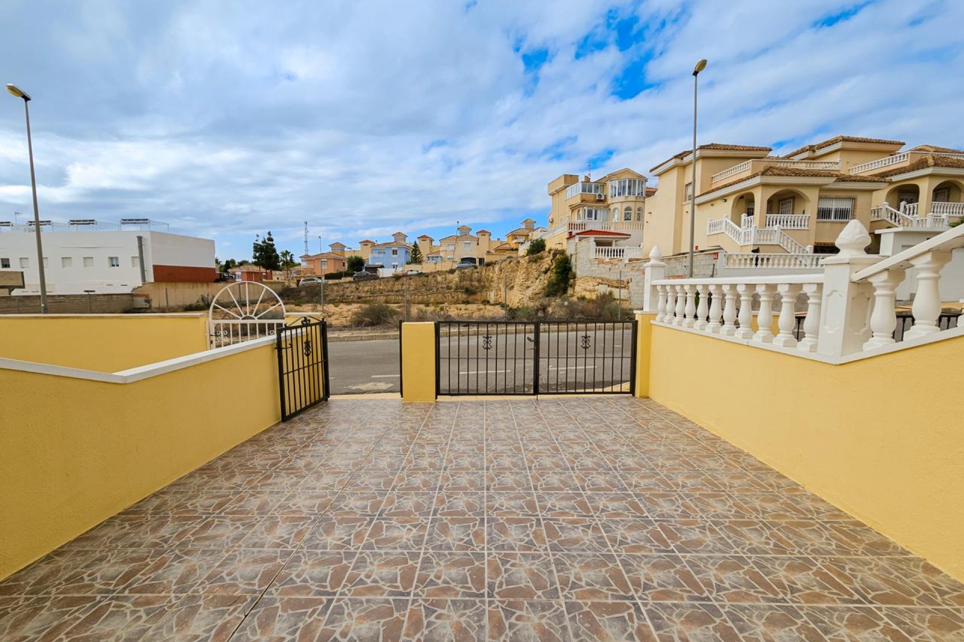 Resale - Bungalow -
Orihuela - Inland