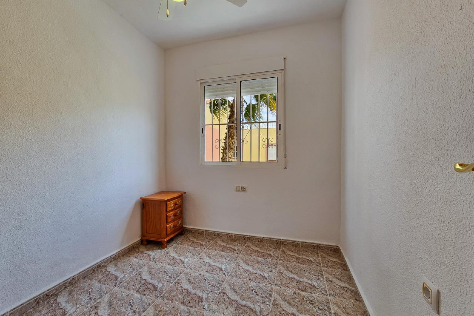 Resale - Bungalow -
Orihuela - Inland