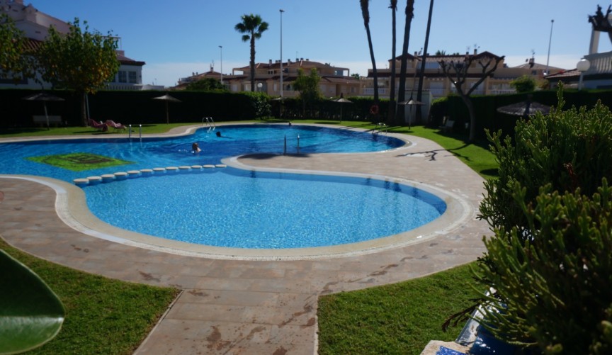 Resale - Bungalow -
Orihuela - Inland