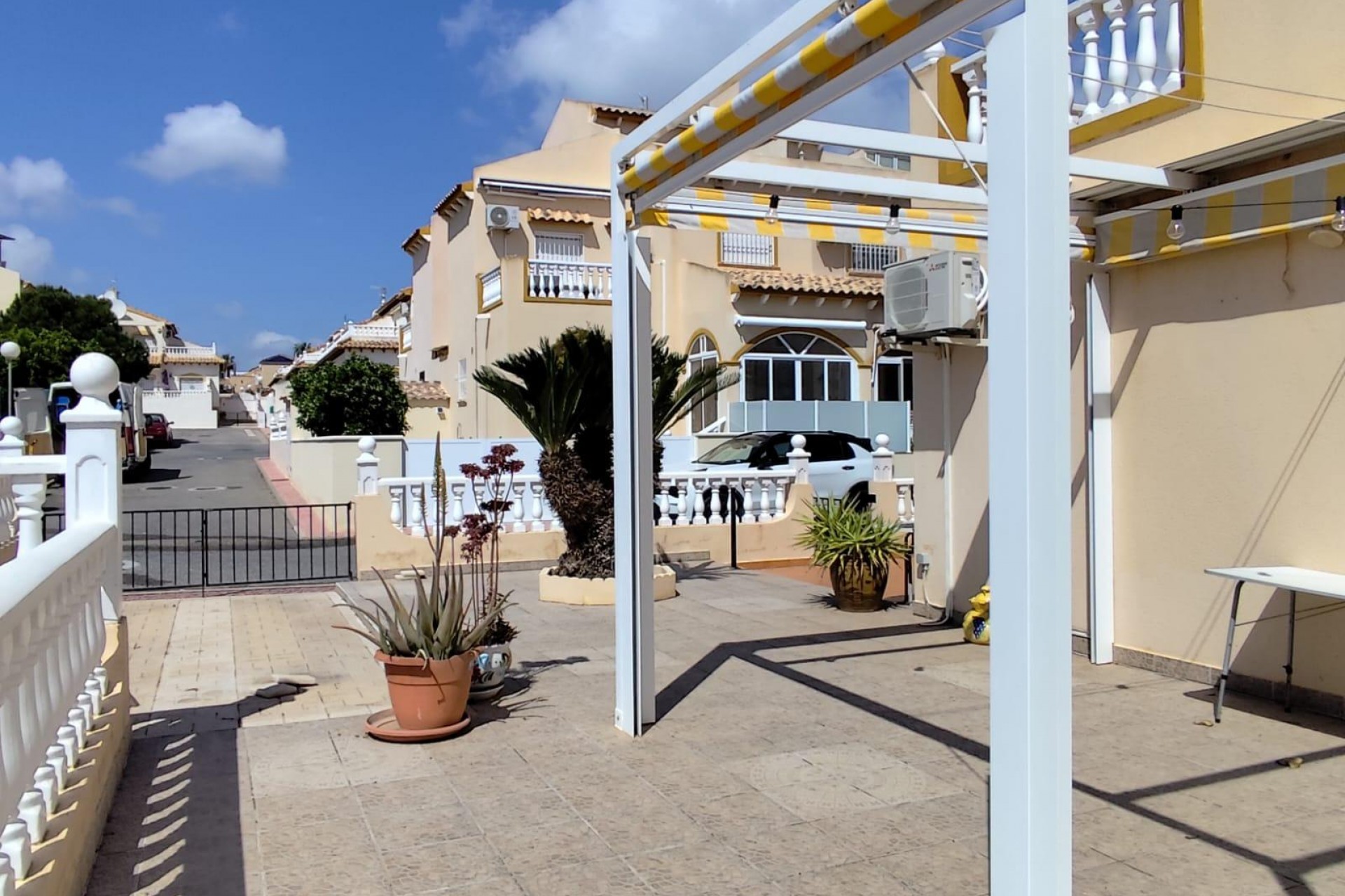Resale - Bungalow -
Orihuela - Urbanización Perla Del Mar