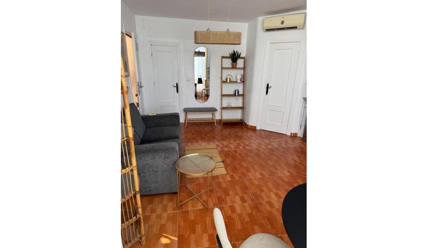 Resale - Bungalow Penthouse -
Torrevieja - Punta Prima