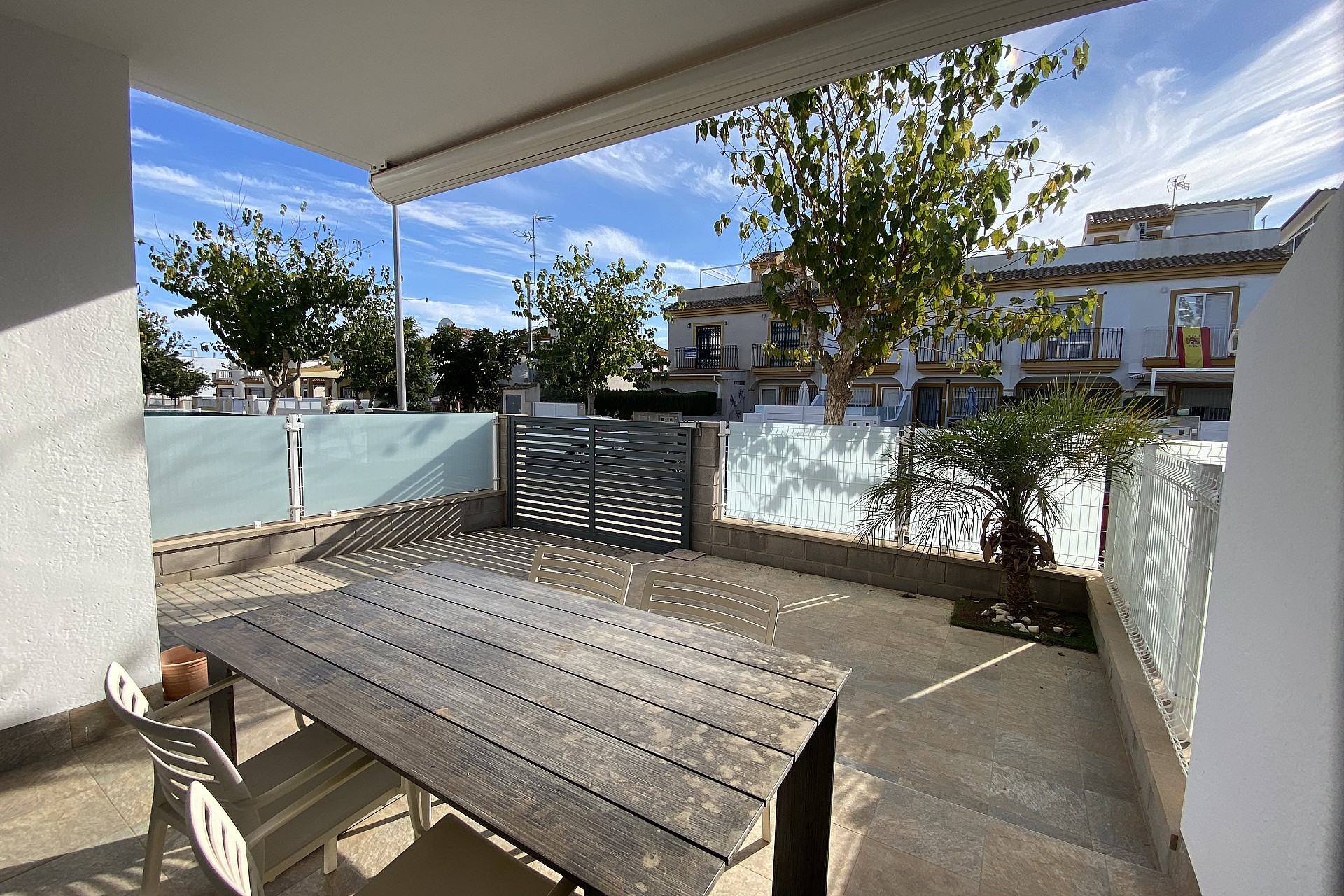 Resale - Bungalow -
Pilar de la Horadada - Costa Blanca