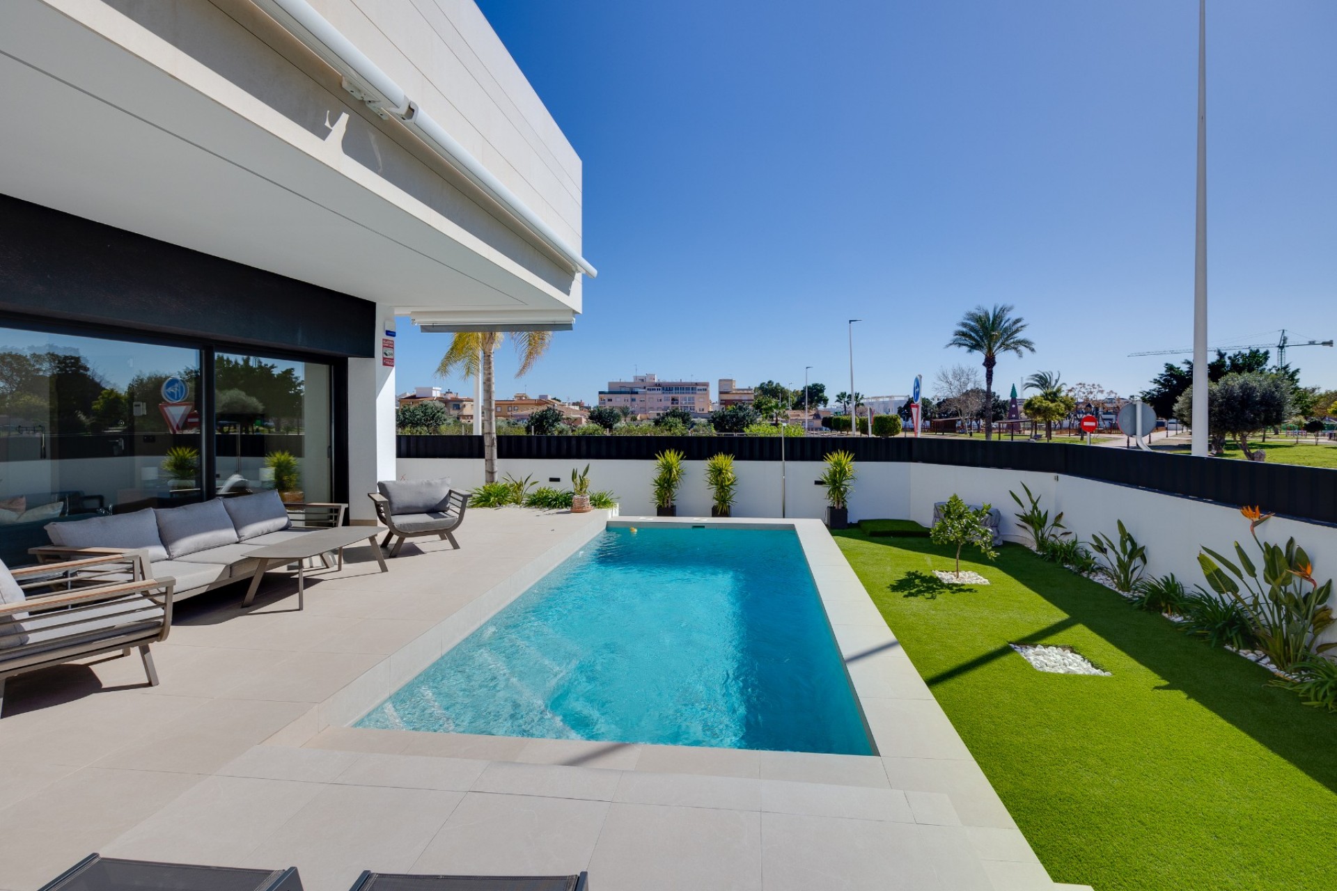 Resale - Bungalow -
Pilar de la Horadada - Costa Blanca