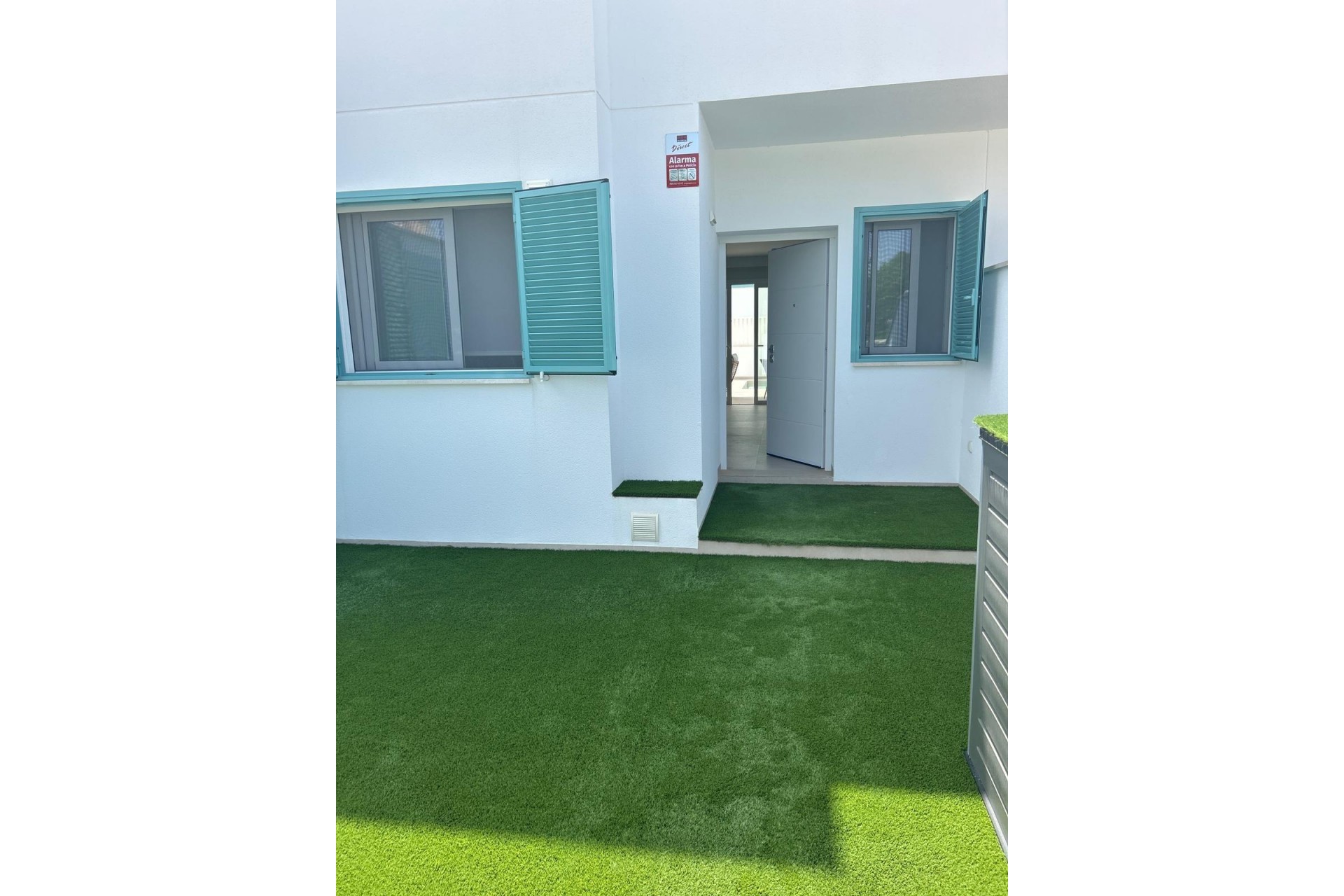 Resale - Bungalow -
Pilar de la Horadada - El Mojón