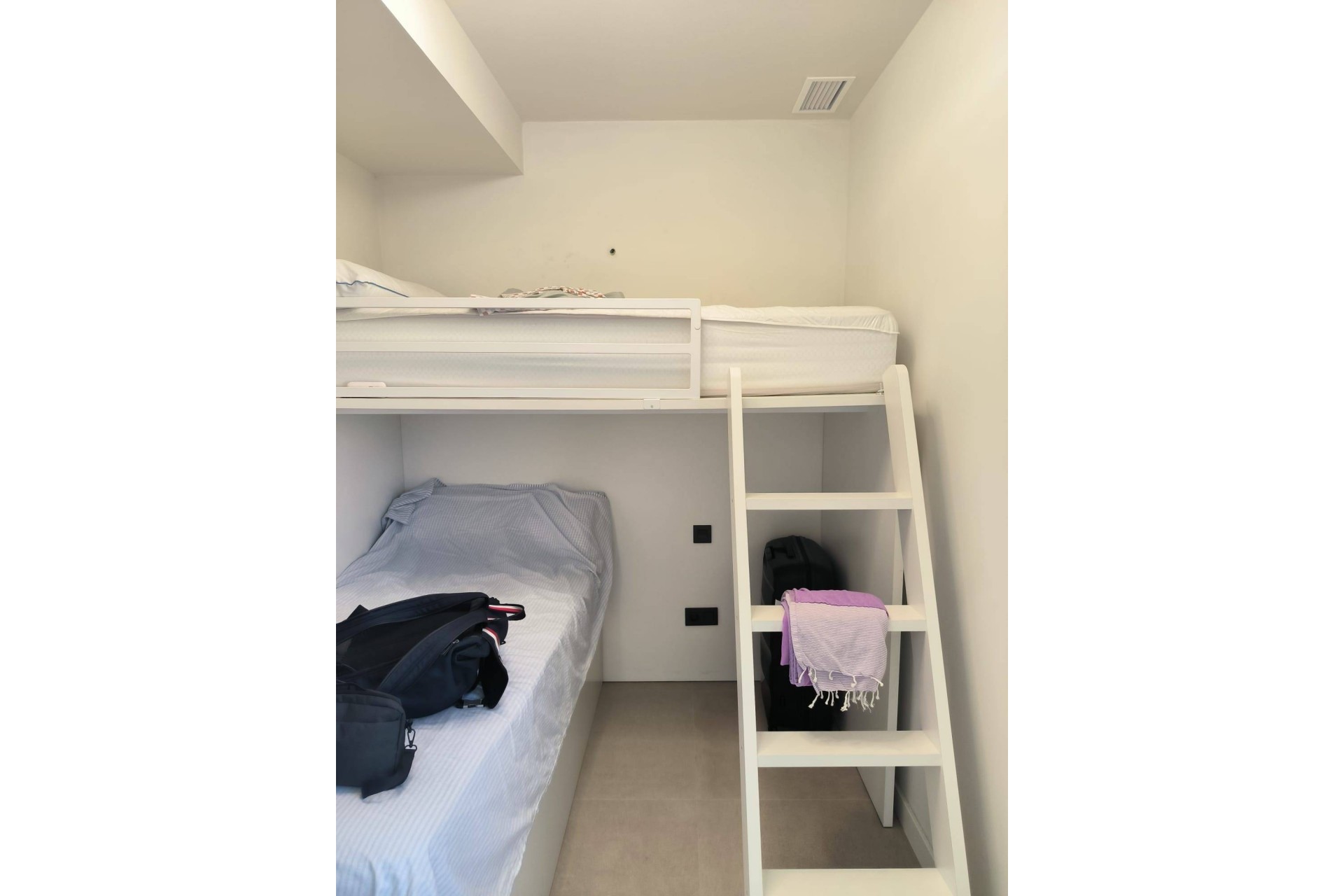 Resale - Bungalow -
Pilar de la Horadada - El Mojón