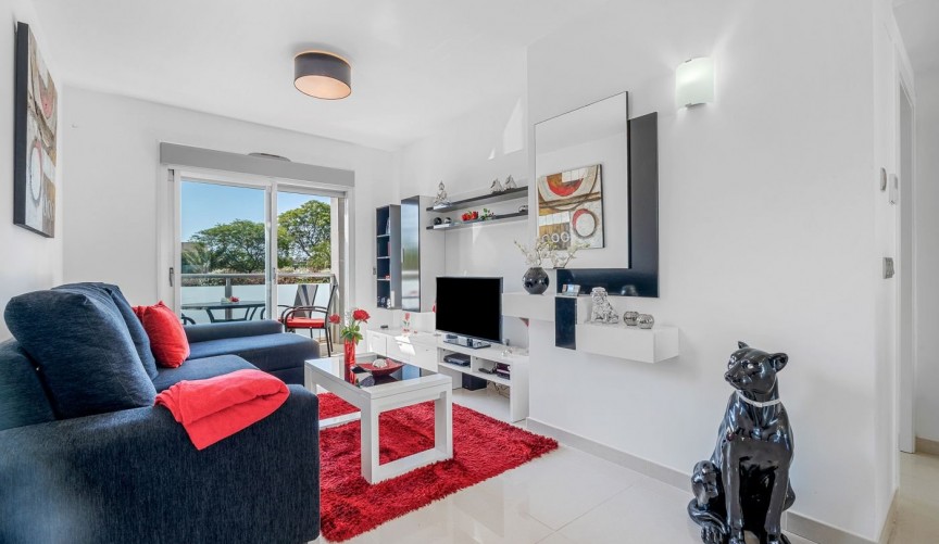 Resale - Bungalow -
Punta Prima - Costa Blanca