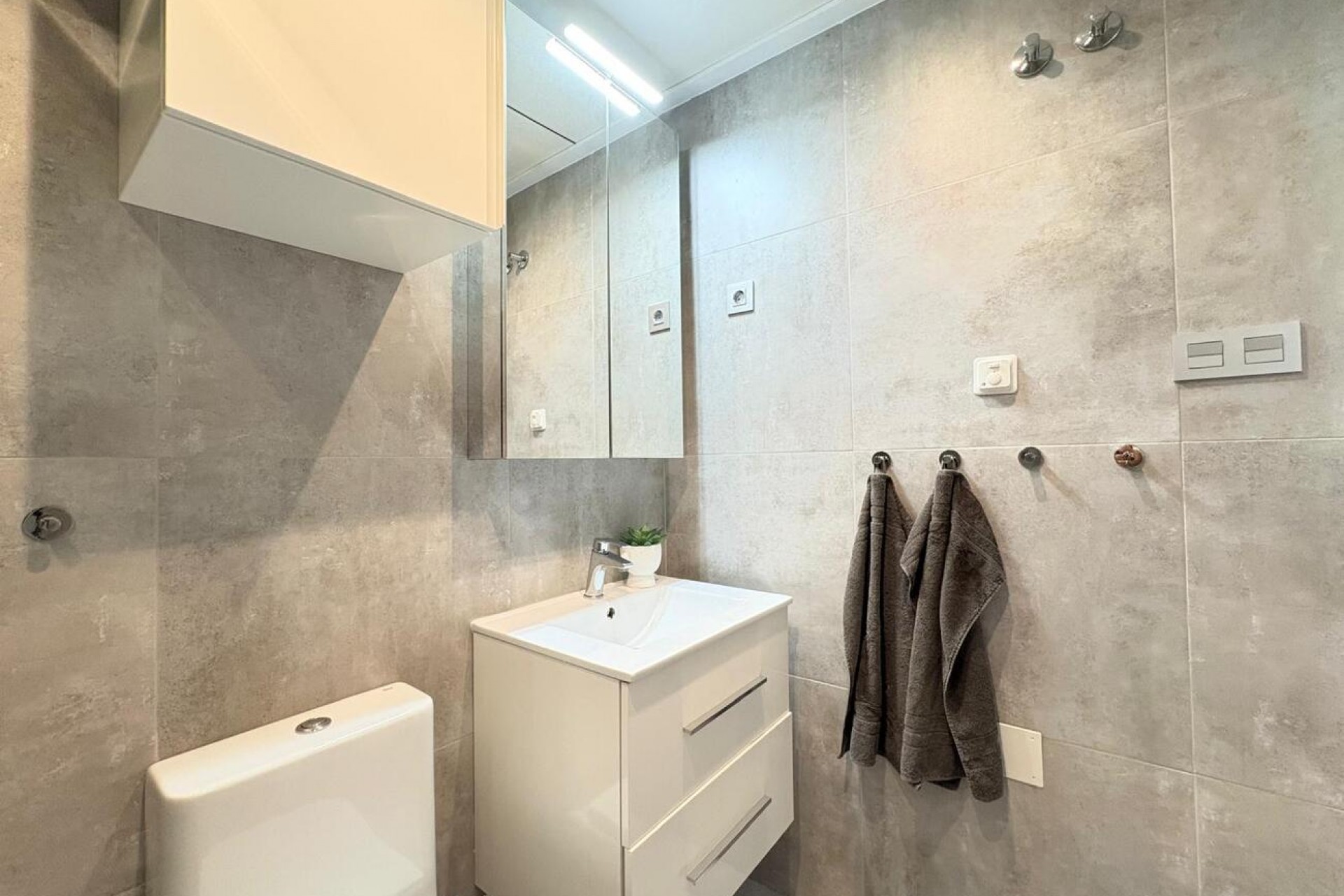 Resale - Bungalow -
Torre de la Horadada - Porto Marina