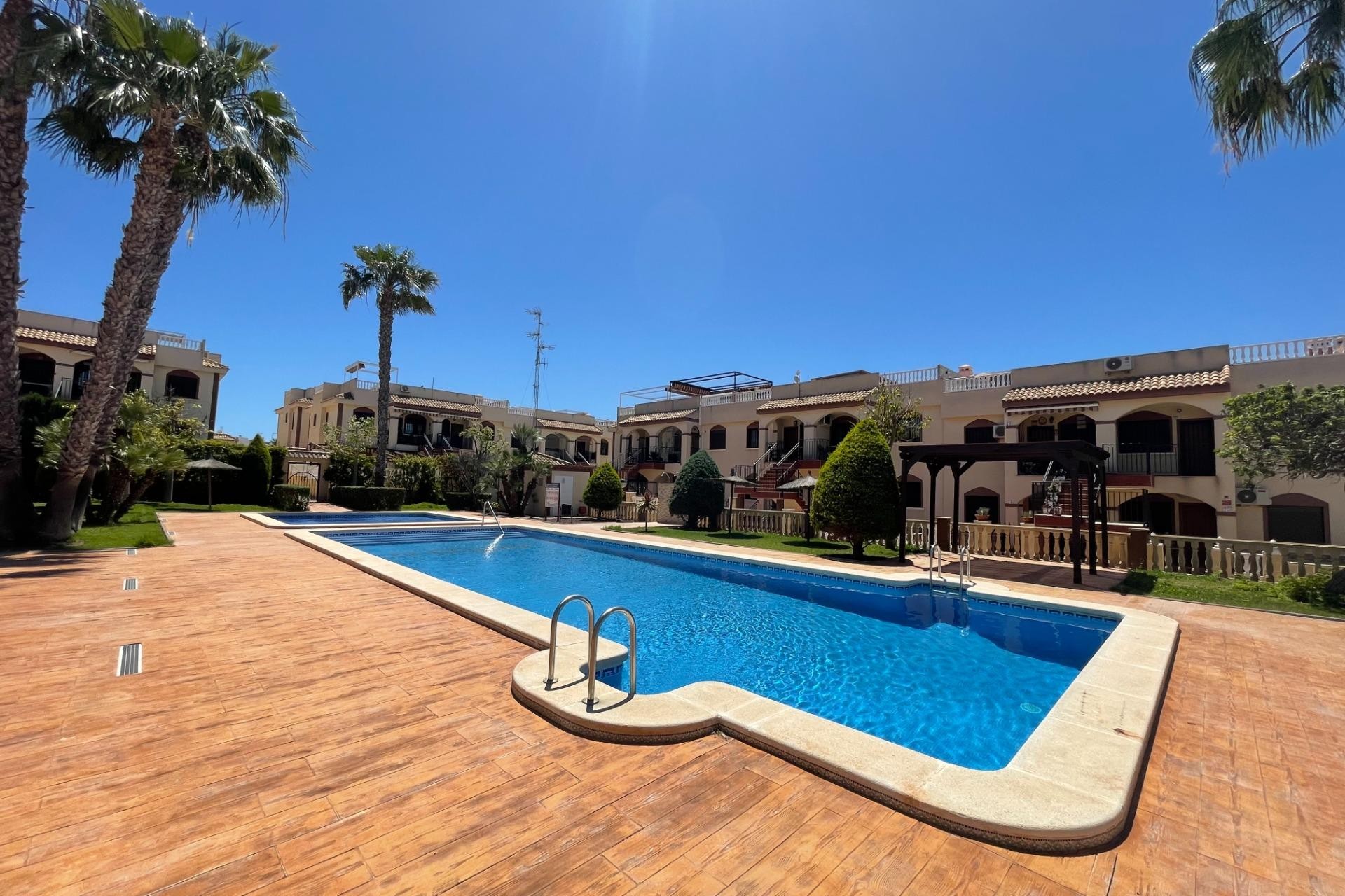 Resale - Bungalow -
Torrevieja - Aguas Nuevas 1