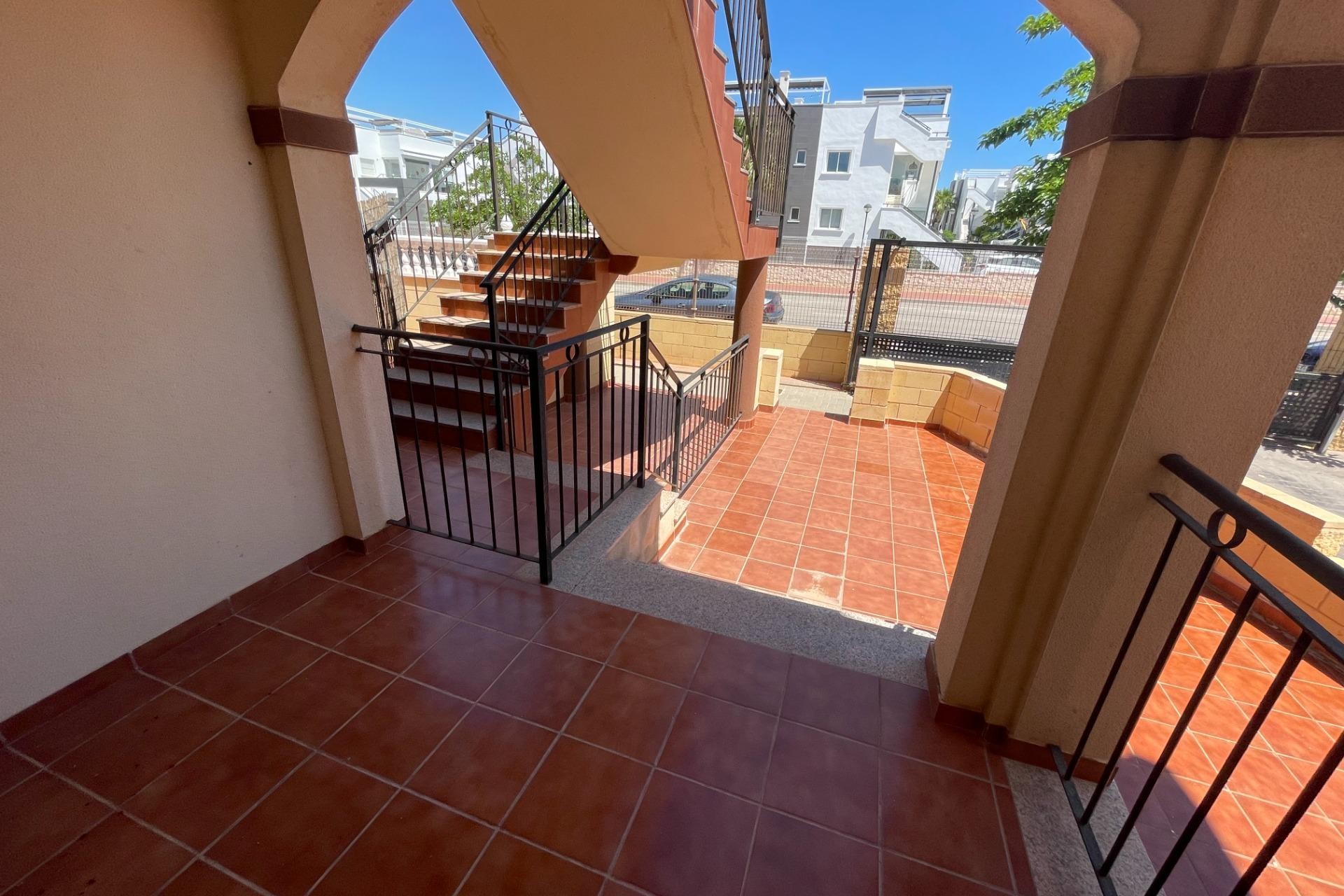 Resale - Bungalow -
Torrevieja - Aguas Nuevas 1