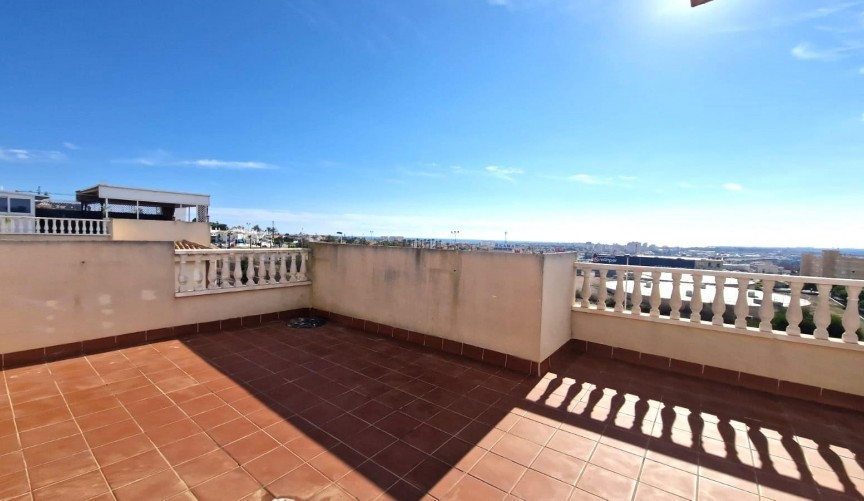 Resale - Bungalow -
Torrevieja - Aguas Nuevas 1