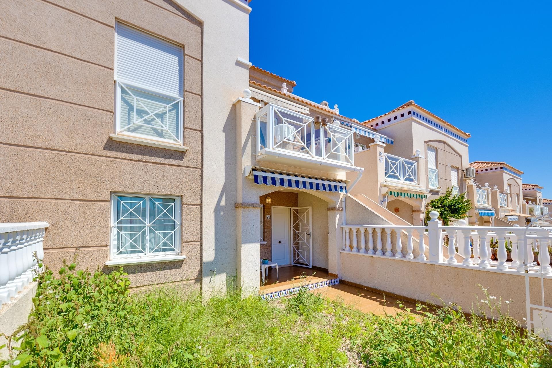 Resale - Bungalow -
Torrevieja - Aguas Nuevas 1