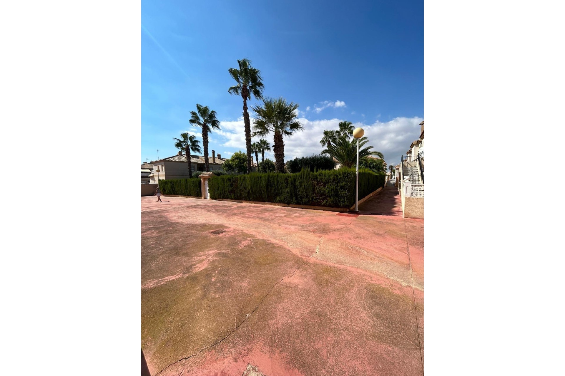 Resale - Bungalow -
Torrevieja - aguas nuevas