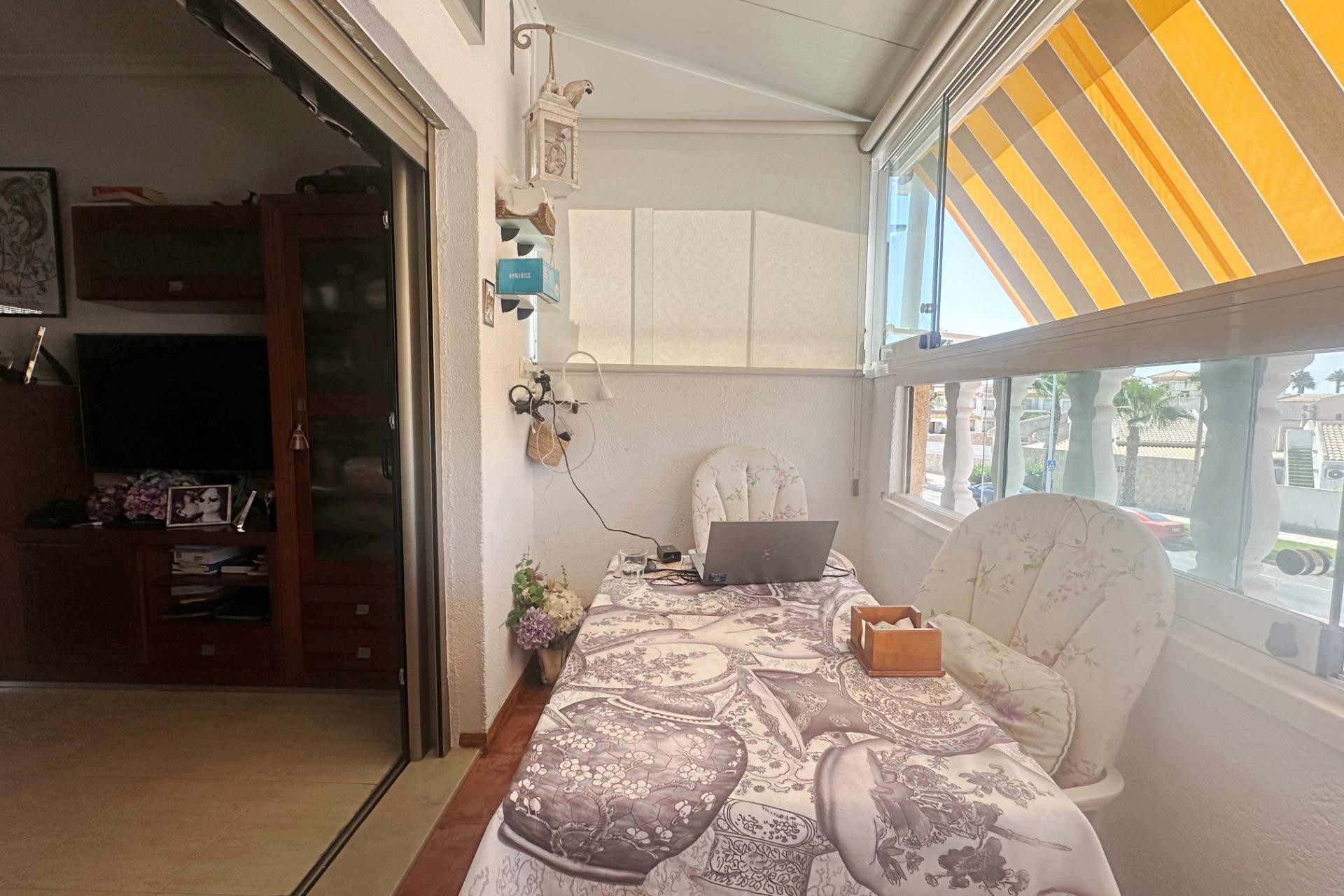 Resale - Bungalow -
Torrevieja - aguas nuevas