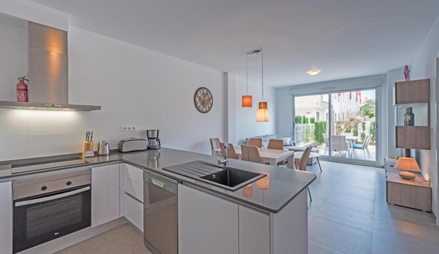 Resale - Bungalow -
Torrevieja - Auguas Neuvas