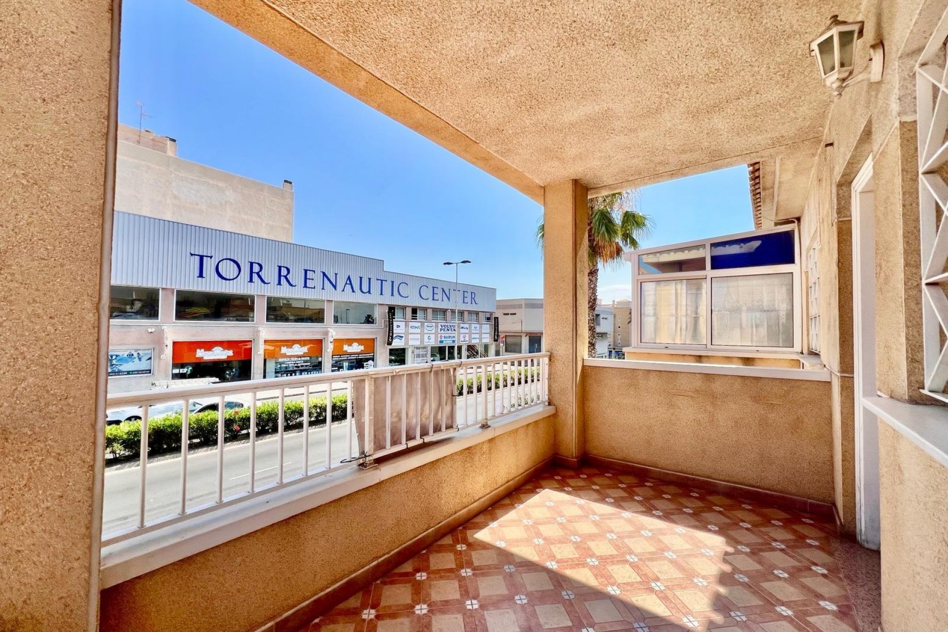 Resale - Bungalow -
Torrevieja - Centro