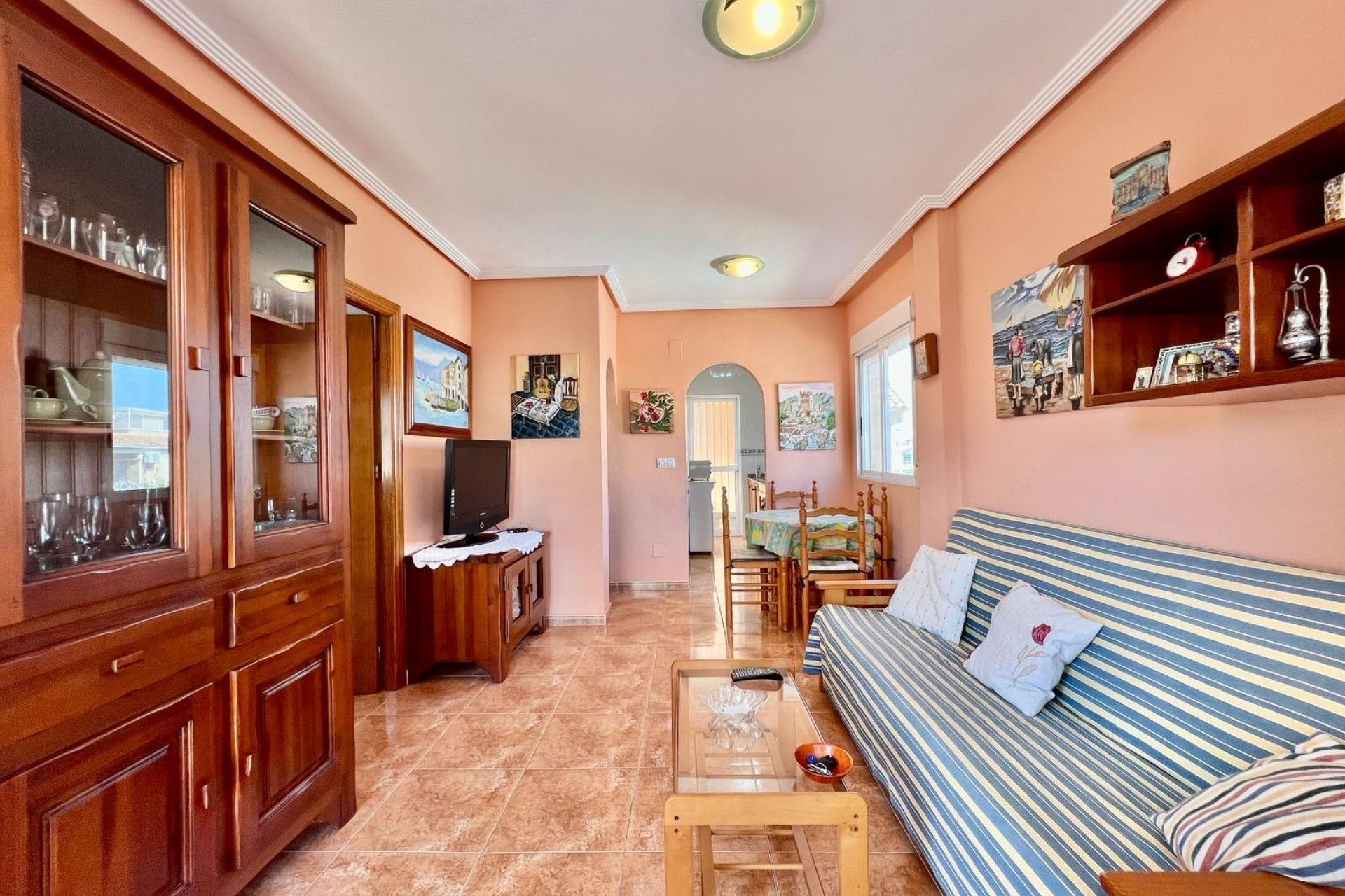 Resale - Bungalow -
Torrevieja - Centro