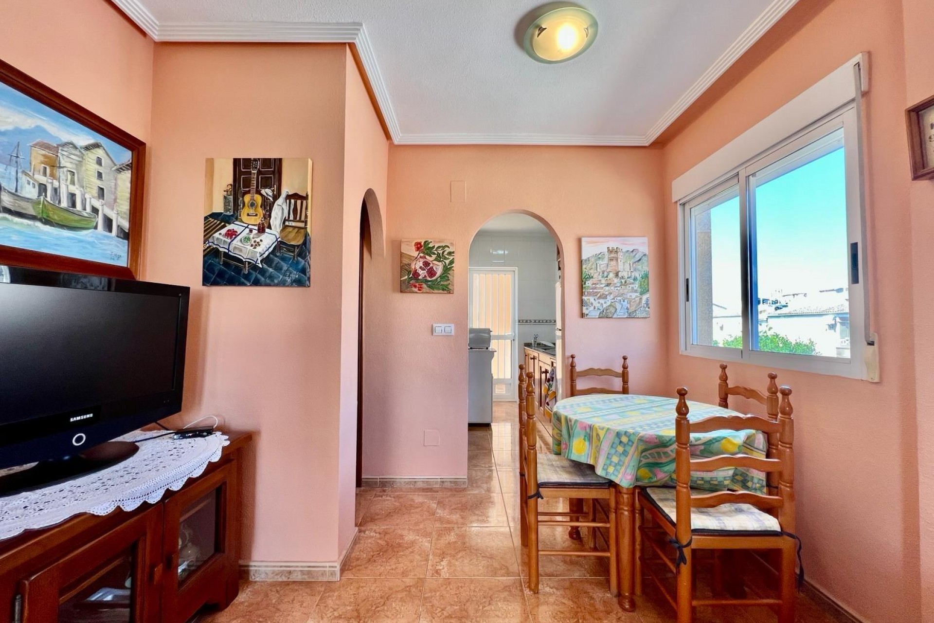 Resale - Bungalow -
Torrevieja - Centro