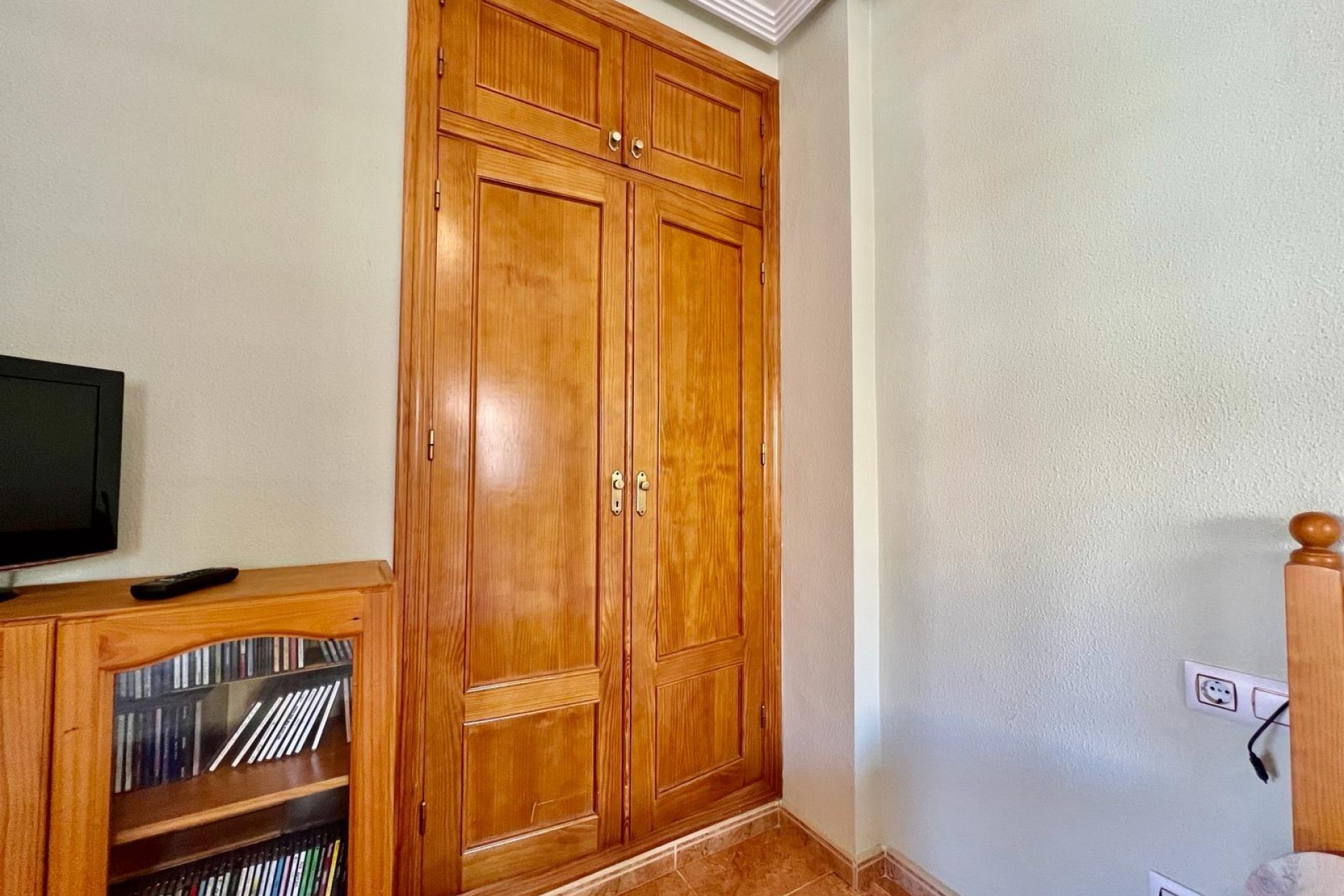 Resale - Bungalow -
Torrevieja - Centro