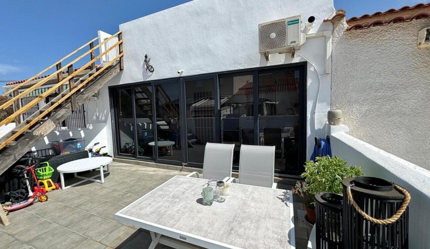 Resale - Bungalow -
Torrevieja - Costa Blanca