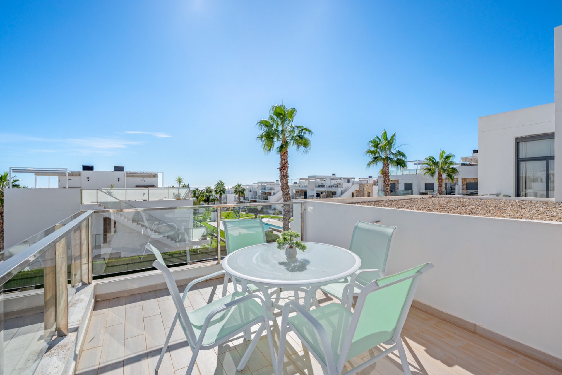 Resale - Bungalow -
Torrevieja - Costa Blanca