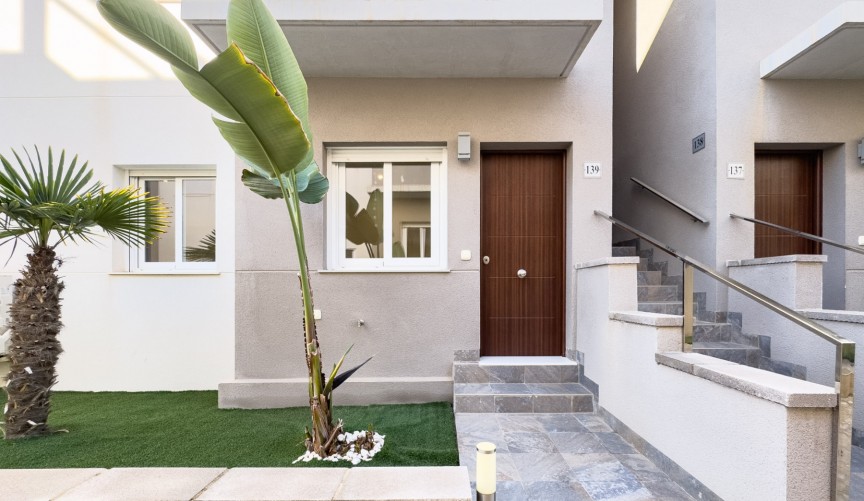 Resale - Bungalow -
Torrevieja - Costa Blanca