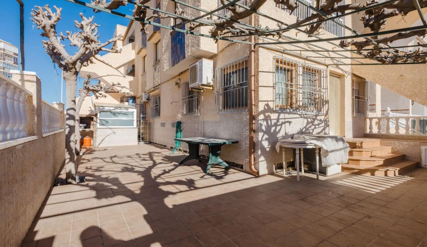 Resale - Bungalow -
Torrevieja - Costa Blanca