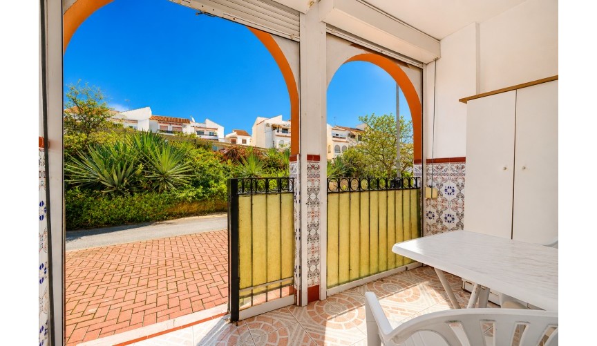 Resale - Bungalow -
Torrevieja - Costa Blanca