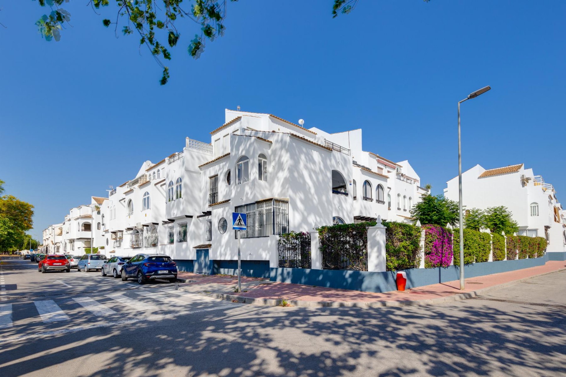 Resale - Bungalow -
Torrevieja - Costa Blanca
