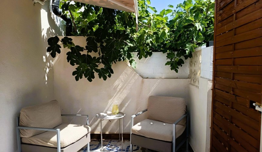 Resale - Bungalow -
Torrevieja - Costa Blanca