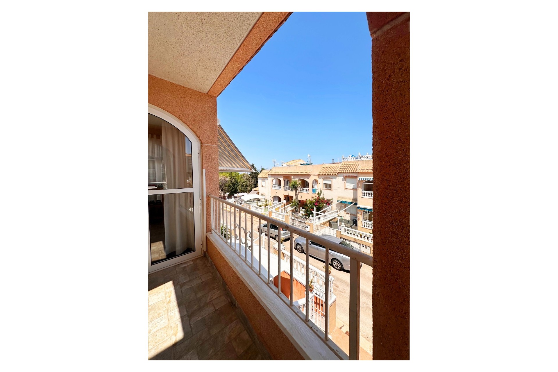 Resale - Bungalow -
Torrevieja - Costa Blanca