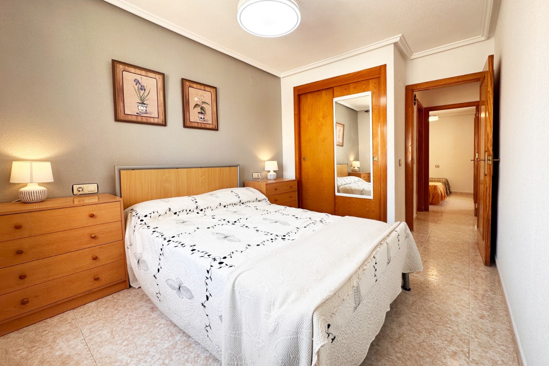 Resale - Bungalow -
Torrevieja - Costa Blanca