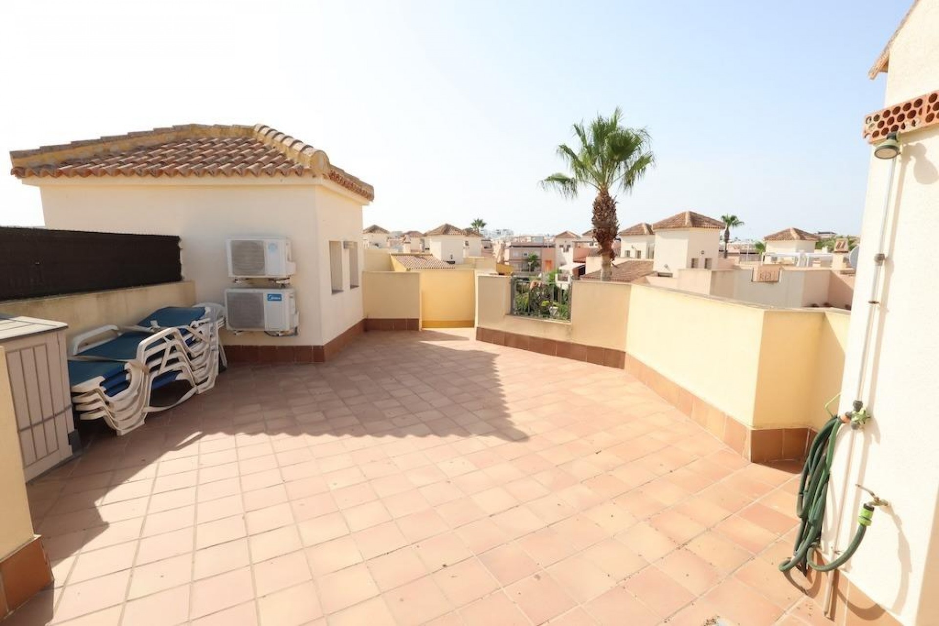 Resale - Bungalow -
Torrevieja - Costa Blanca