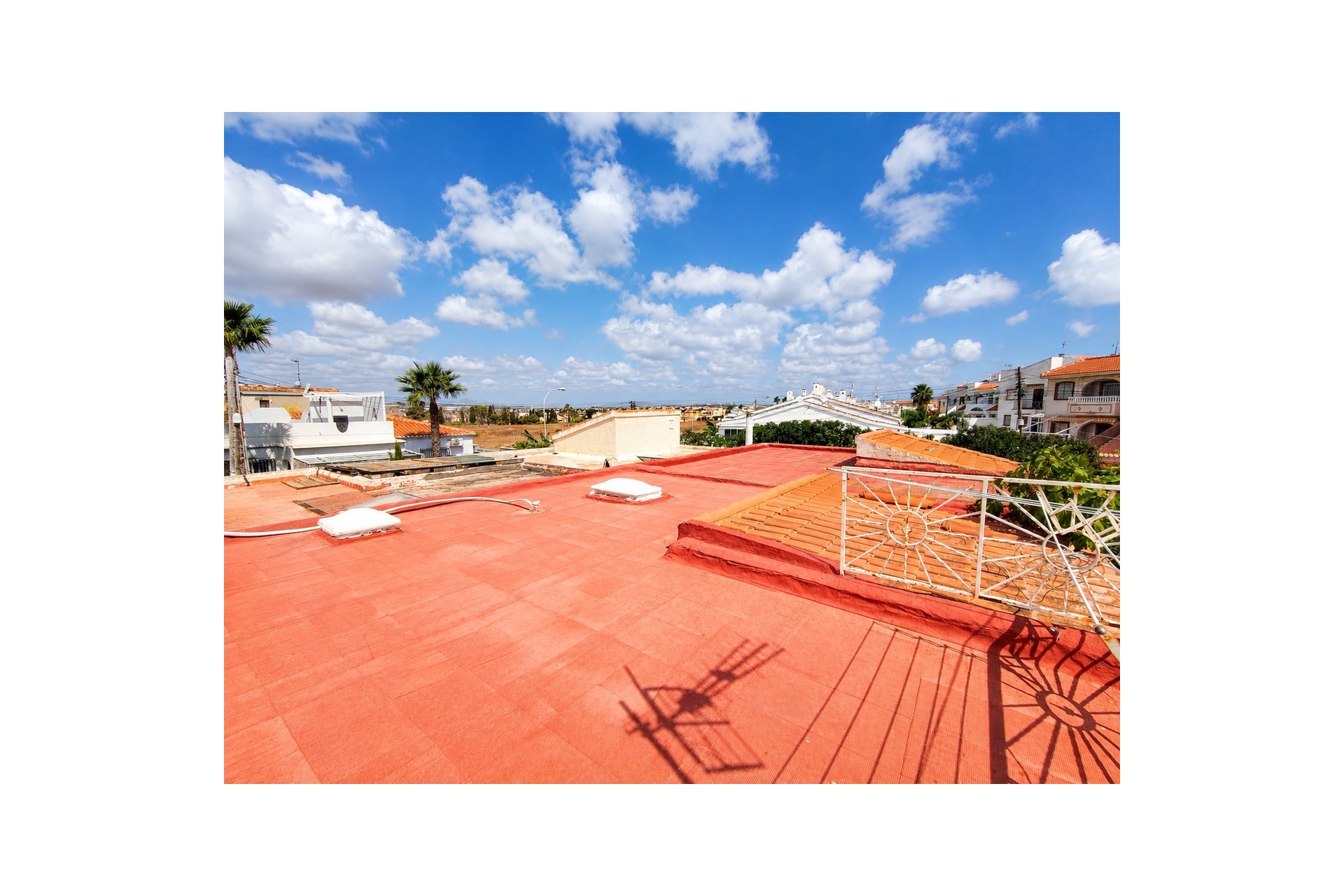 Resale - Bungalow -
Torrevieja - Costa Blanca