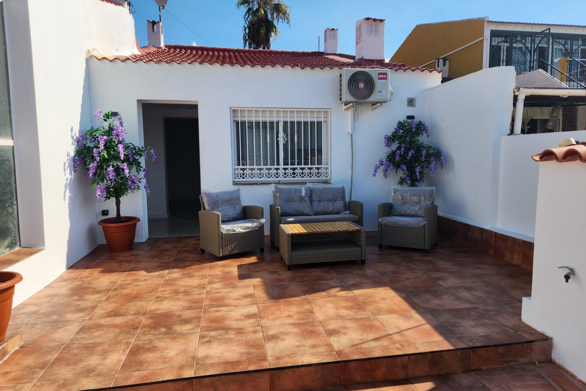 Resale - Bungalow -
Torrevieja - Costa Blanca