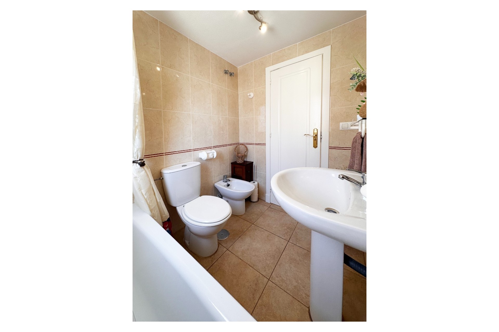Resale - Bungalow -
Torrevieja - Costa Blanca