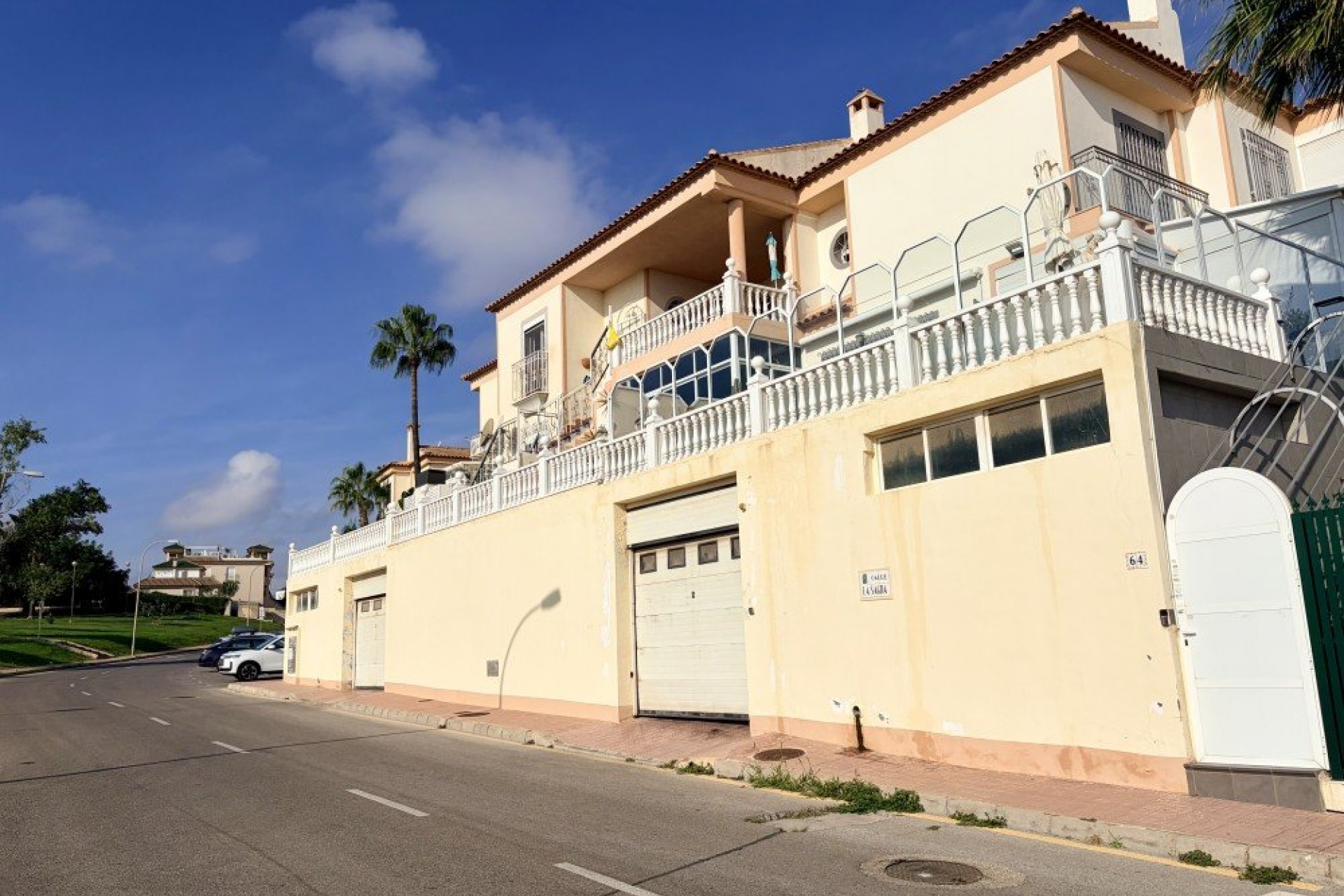 Resale - Bungalow -
Torrevieja - Costa Blanca