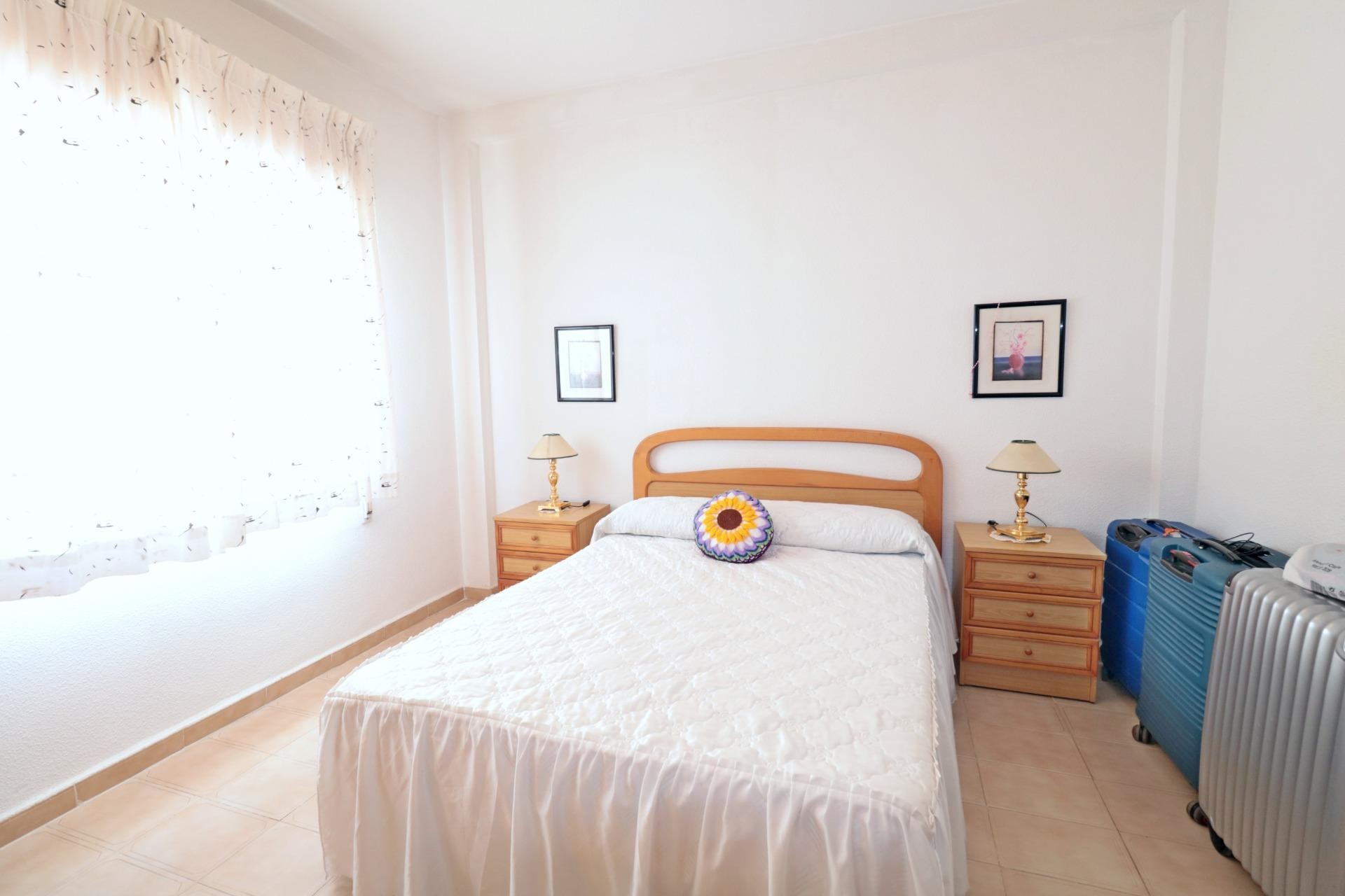 Resale - Bungalow -
Torrevieja - El Acequión - Los Náufragos