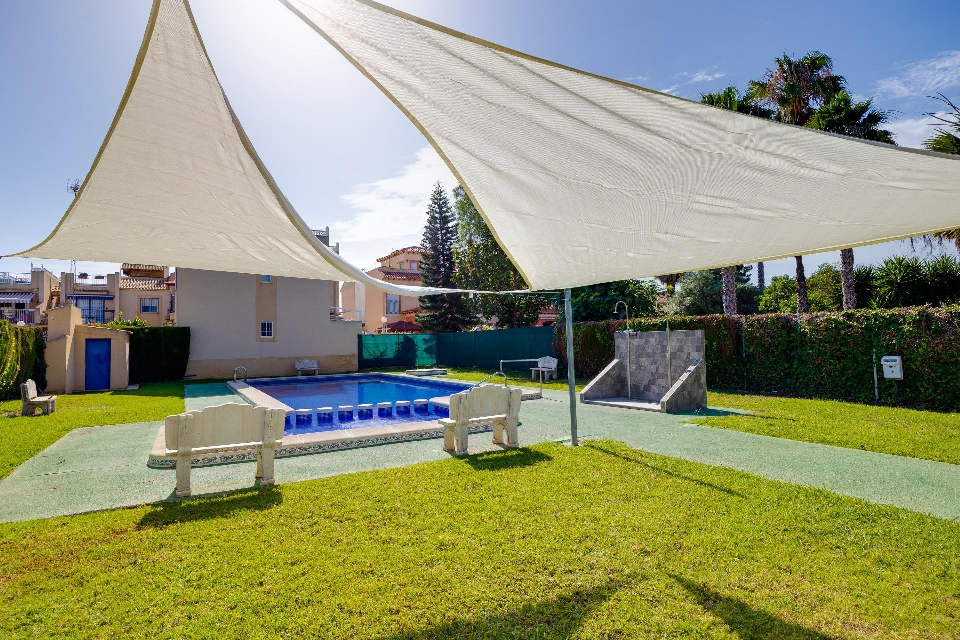 Resale - Bungalow -
Torrevieja - El Chaparral