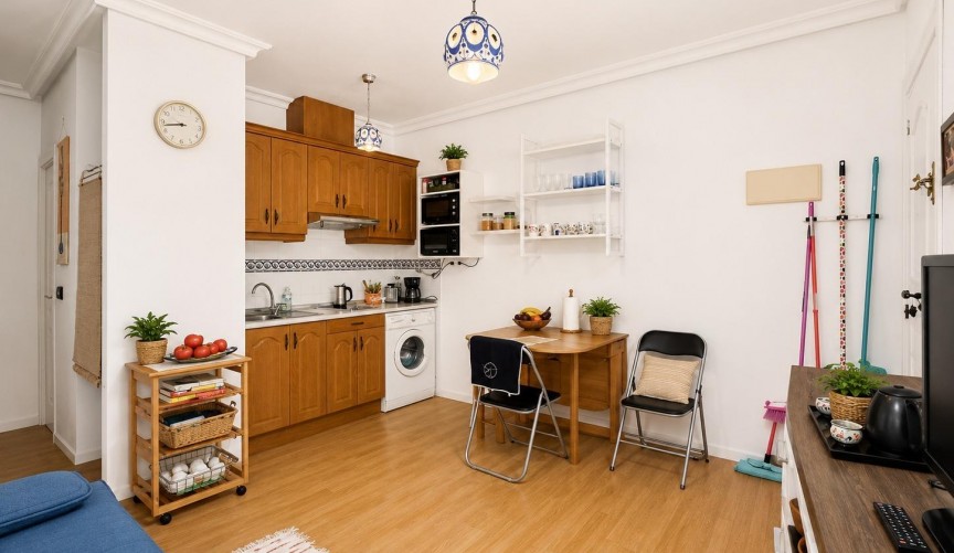 Resale - Bungalow -
Torrevieja - La Mata