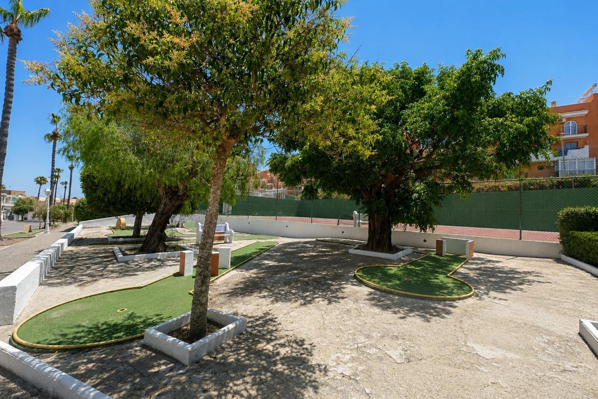 Resale - Bungalow -
Torrevieja - La Mata